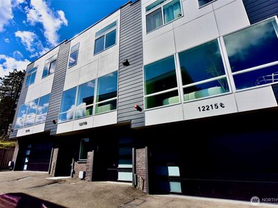 12215 Des Moines Memorial Drive S #B