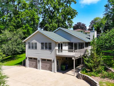 524 Tower Rd