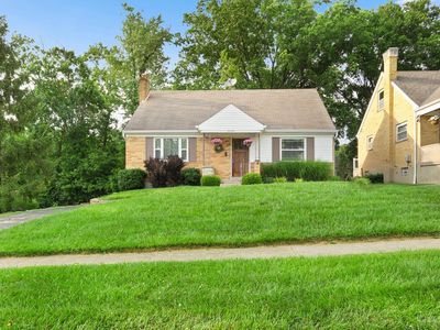 2888 Mount Airy Ave