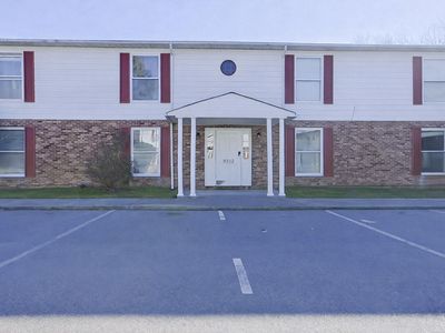 1022 Carriage Dr APT B