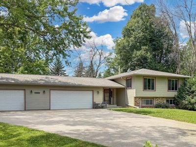 9180 Edgebrook Dr