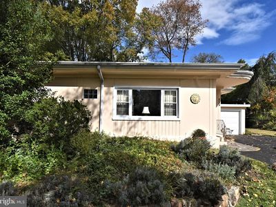 Property at 8105 Hull Dr, Wyndmoor, PA