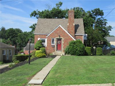 4814 Roberta Dr