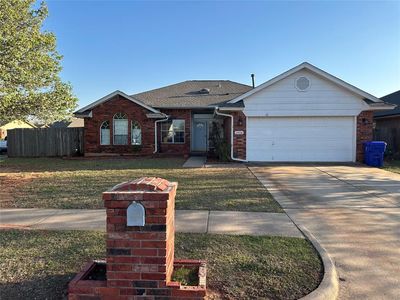 2908 Rockingham Dr