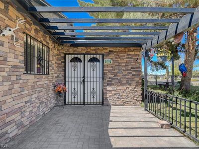 1555 Bledsoe Ln