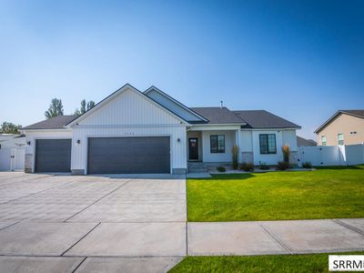 3766 Hidden Valley Dr