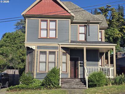 Property at 925 SE Main St, Roseburg, OR