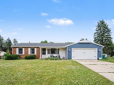 2605 E Heverly Dr