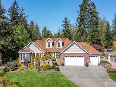 2418 Lake Park Drive