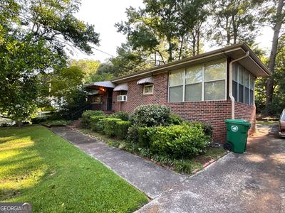 2086 Edgemore Dr