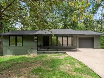 18 Hampstead Ln