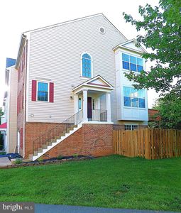 21610 Monmouth Ter