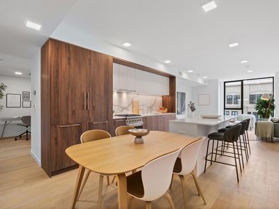 Jackson Plan, Maison Pacific