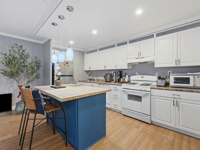 6040 Blvd E APT 16N