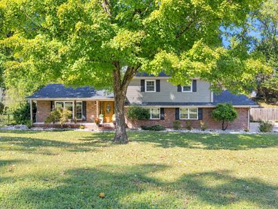 709 Stone Crest Cir