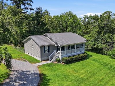 16 Fieldcrest Dr