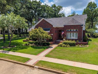 100 Red Oak Ct