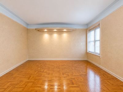 3100 Brighton 3 St #4F