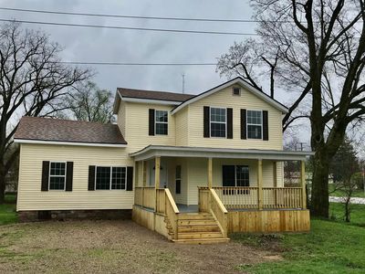 61445 N Main St