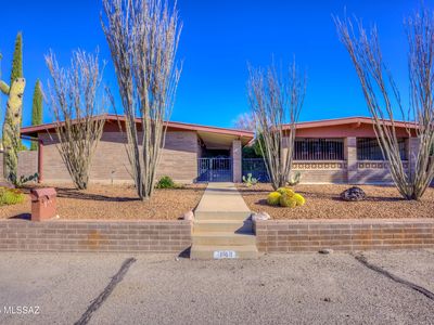 141 S Charleston Ave