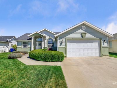 1558 Brookside Loop