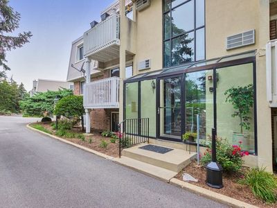 211 E Liberty St APT 4