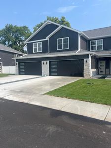 2537 Longwood Dr