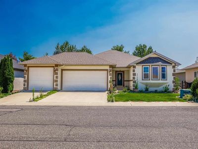 3715 Lone Tree Lane