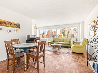 301 E 75th St APT 14J