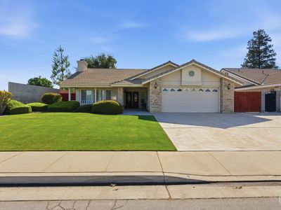 Property at 5710 Stageline Dr, Bakersfield, CA