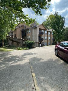 Property at 310 Oakbridge Dr, Hurricane, WV
