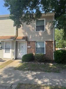 4512 Greenwood Dr