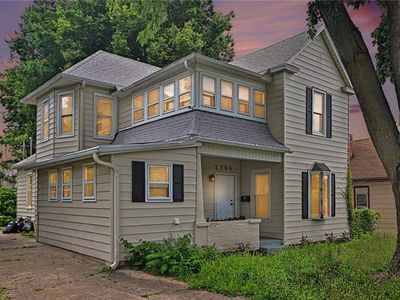 2706 Penn St
