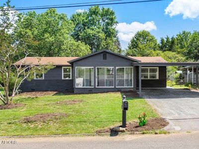 7228 Elmbrook Ln