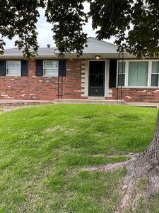 Property at 135 Appletree Ln, Glen Carbon, IL