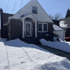22 Governor Rd