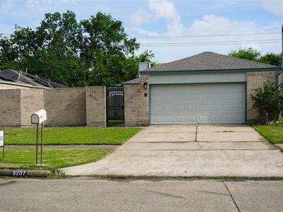 8207 Misty Ridge Ln