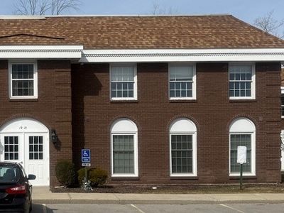21 Bristol Dr #B
