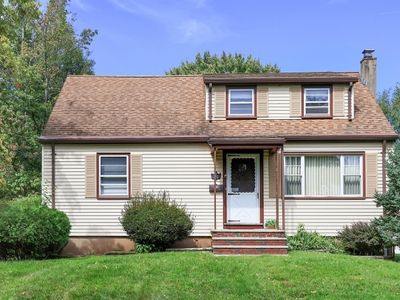 212 Stoughton Ave