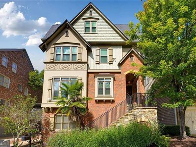 1133 Park Overlook Dr NE