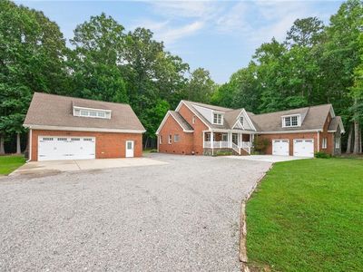 1120 Kathleen Ln