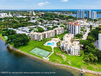 372 Golfview Rd APT 101