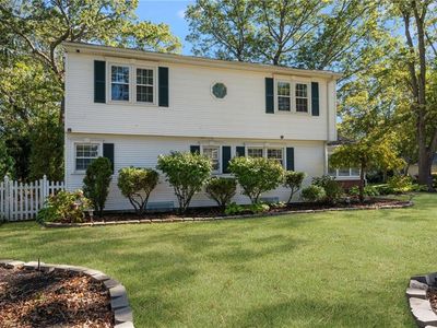 84 Hickory Dr