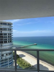 16425 Collins Ave APT 2415
