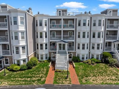 Property at 15 Park Ave Unit 302, Hull, MA