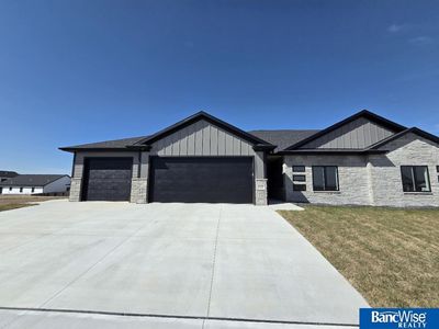 9409 Delano Dr