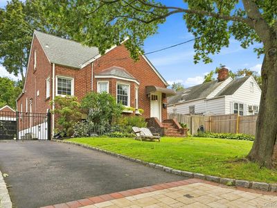 116 Wyman Avenue
