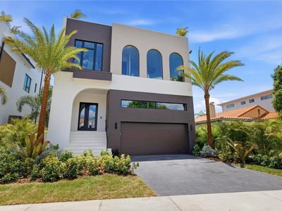 128 ADRIATIC AVENUE