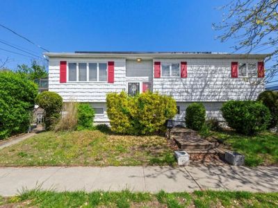 1001 Van Buren Street