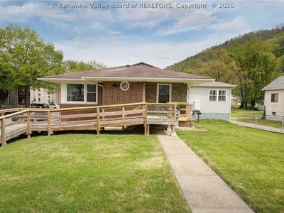 303 Georges Dr